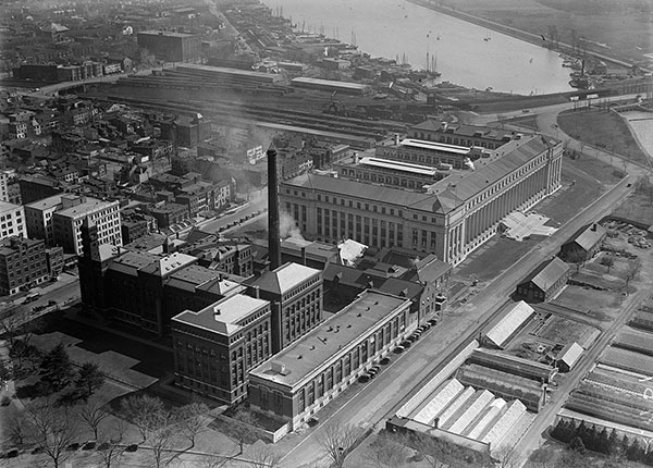 Aerial photo of the Bureau of Engraving and Printing from 1918. Aerial photo of the Bureau of Engraving and Printing from 1918.